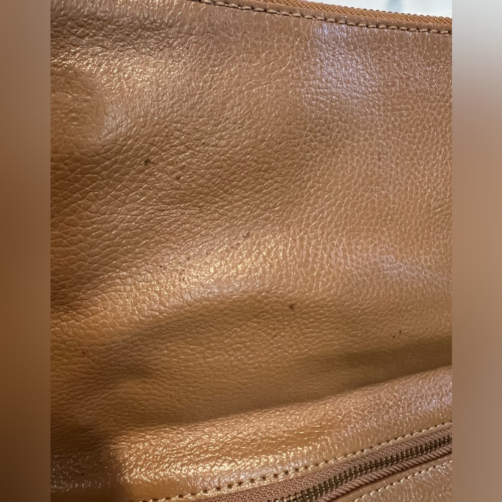 Tory Burch leather crossbody foldover bag in camel - Picture 7 of 16